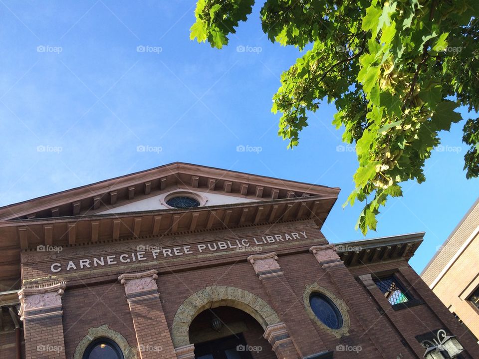 Library building 