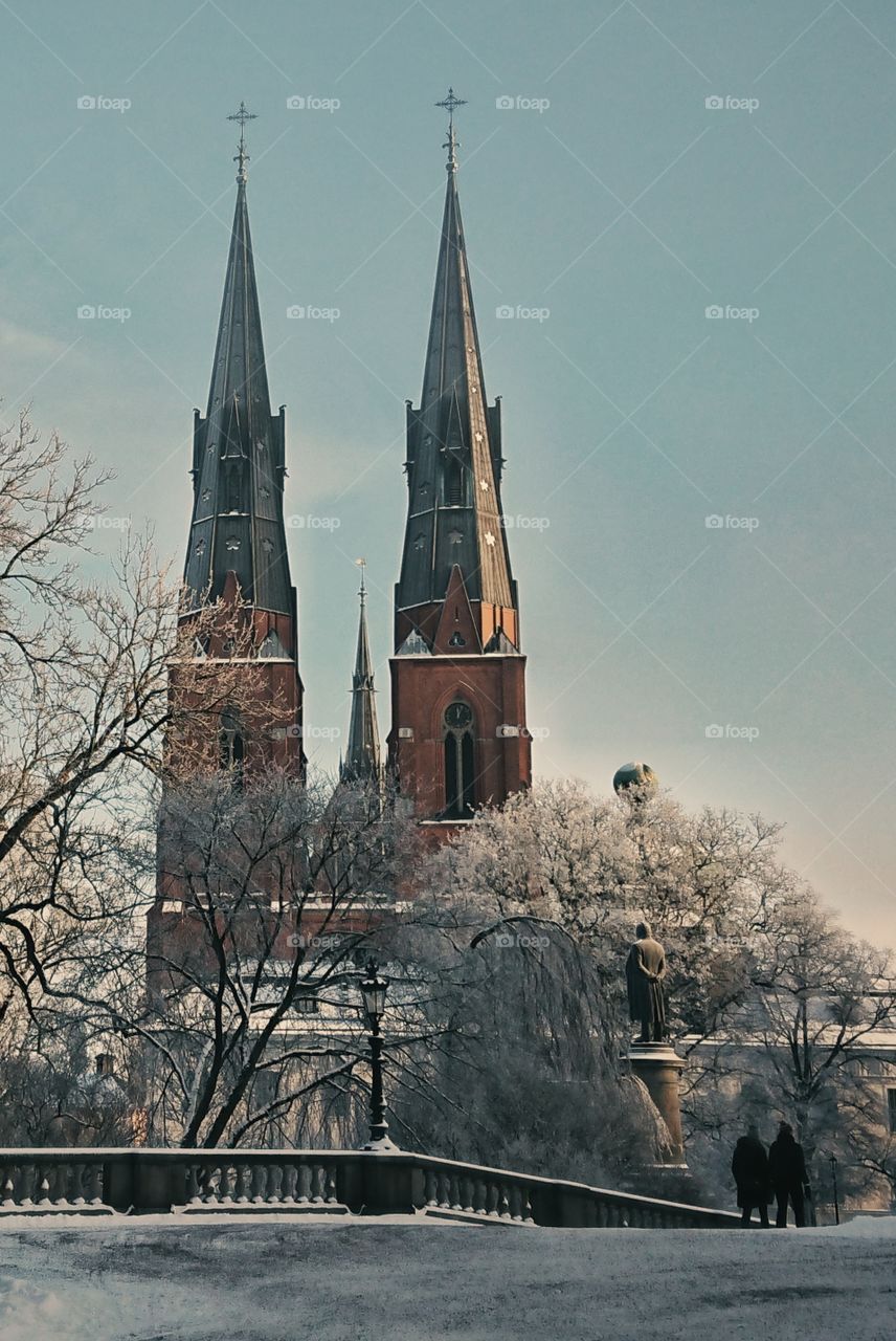 Uppsala cathedral during winter. Uppsala domkyrka på vintern.