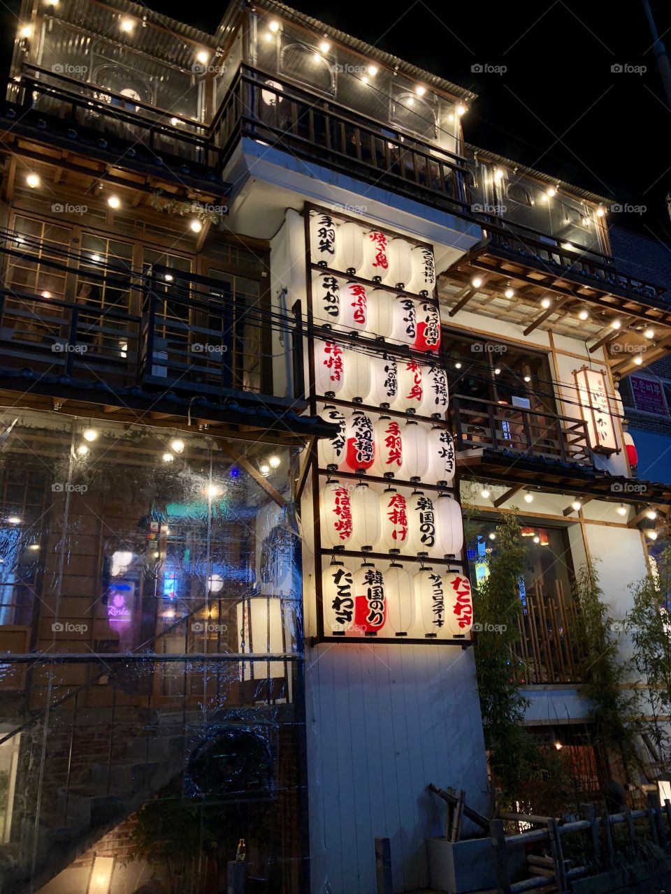 A traditional, Japanese Izakaya smacked in the middle of bustling Seoul. Delicious food, drink, wine and beer all await you in this wooden fortress. The old meets the new in every part of this city. 
