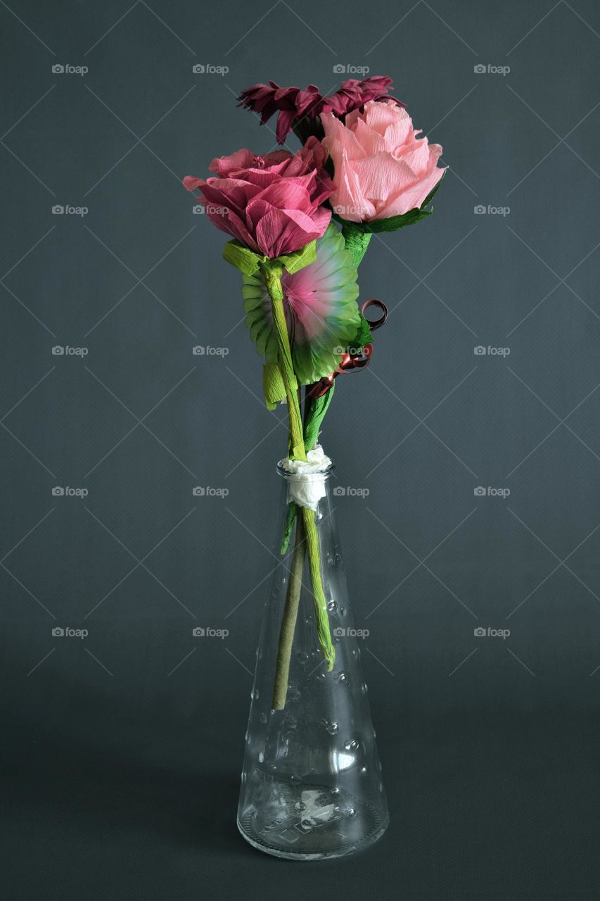 Rose flowers in a vase