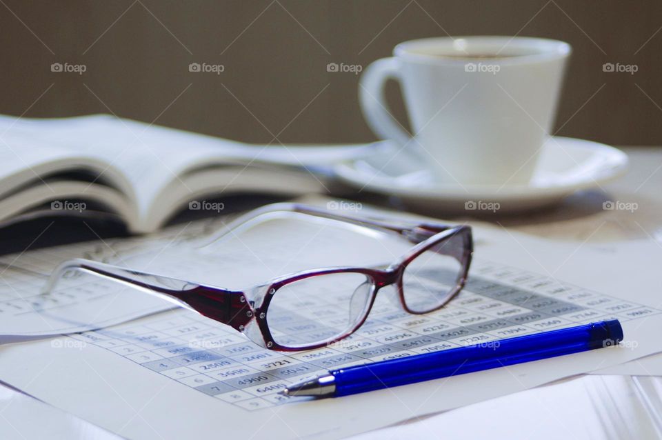 Table. Serving, plates, napkins, food, table setting