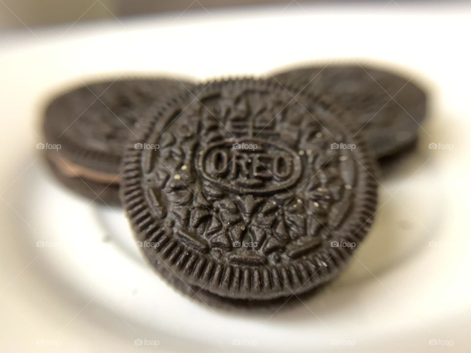 CHOCOLATE OREOS