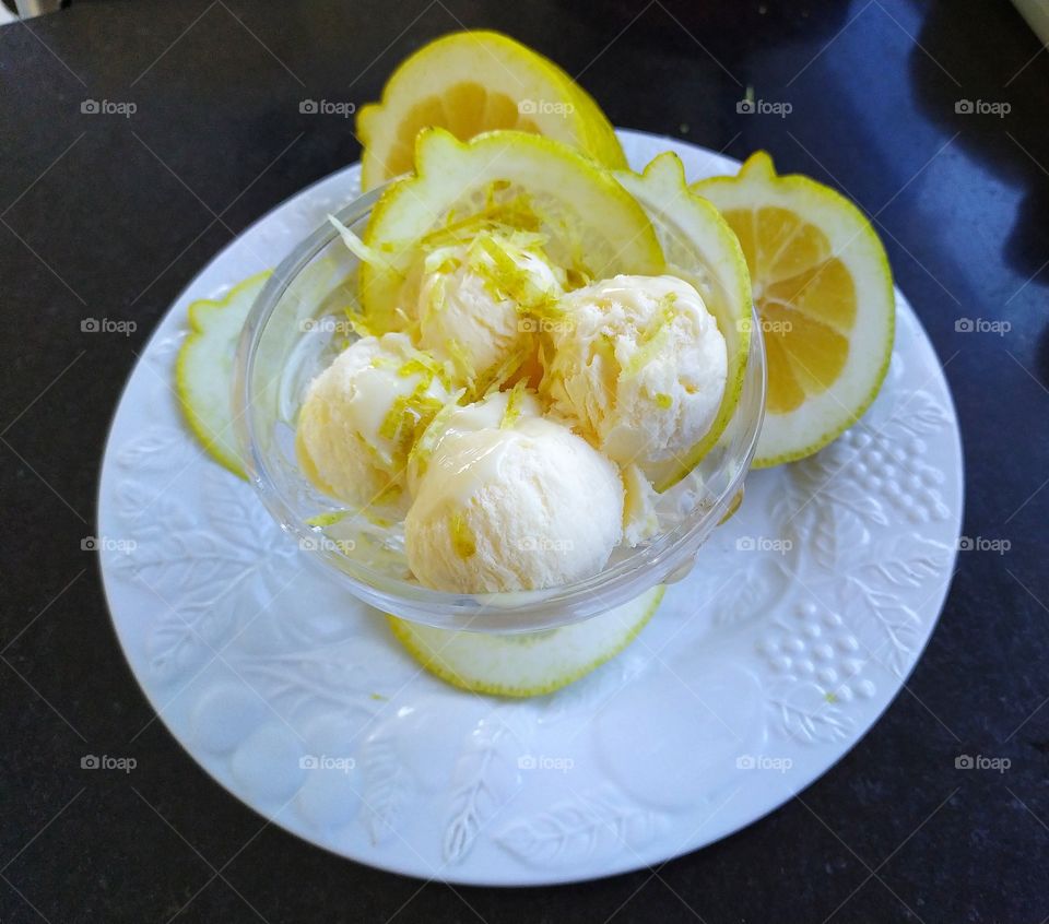a delicious sicilian lemon