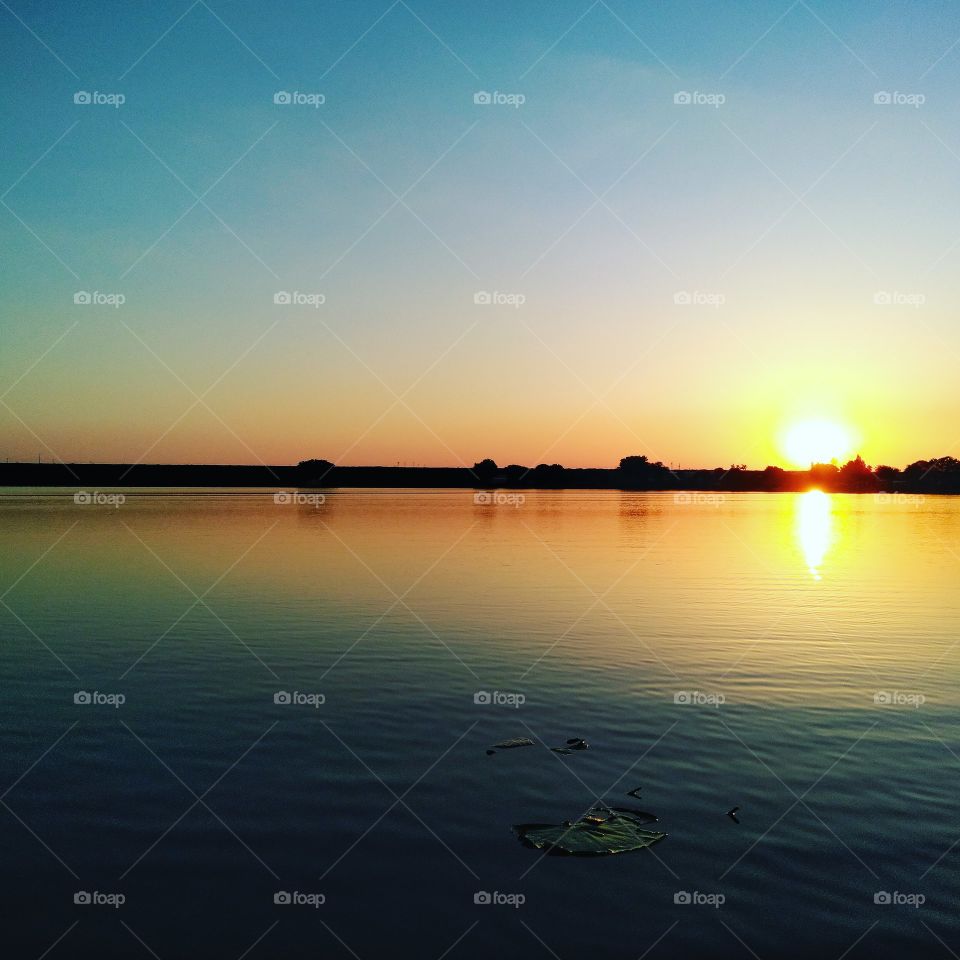 Sunset over Lake Hendry