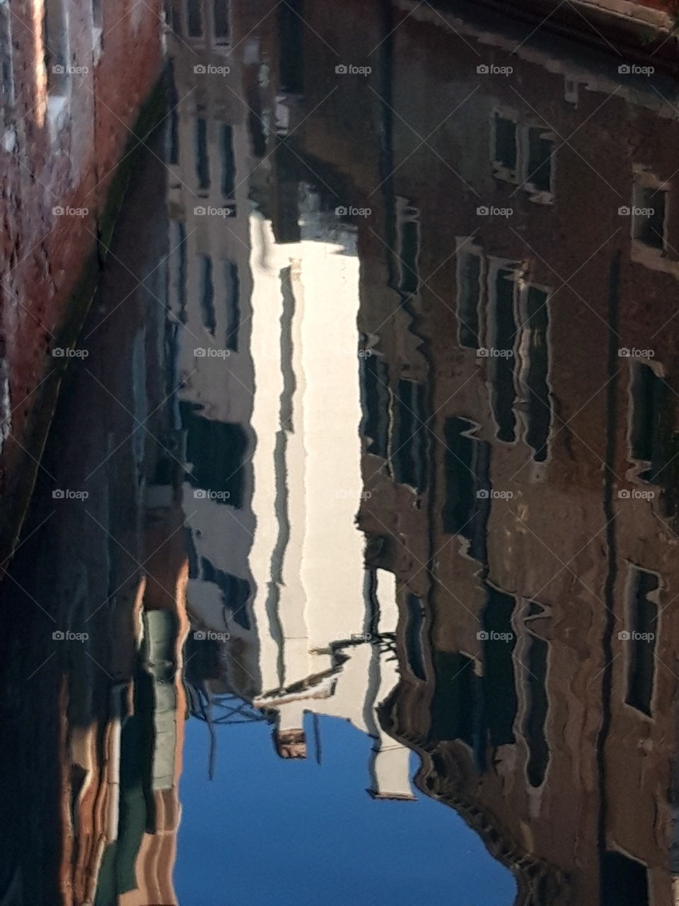 reflet dans un canal Venise