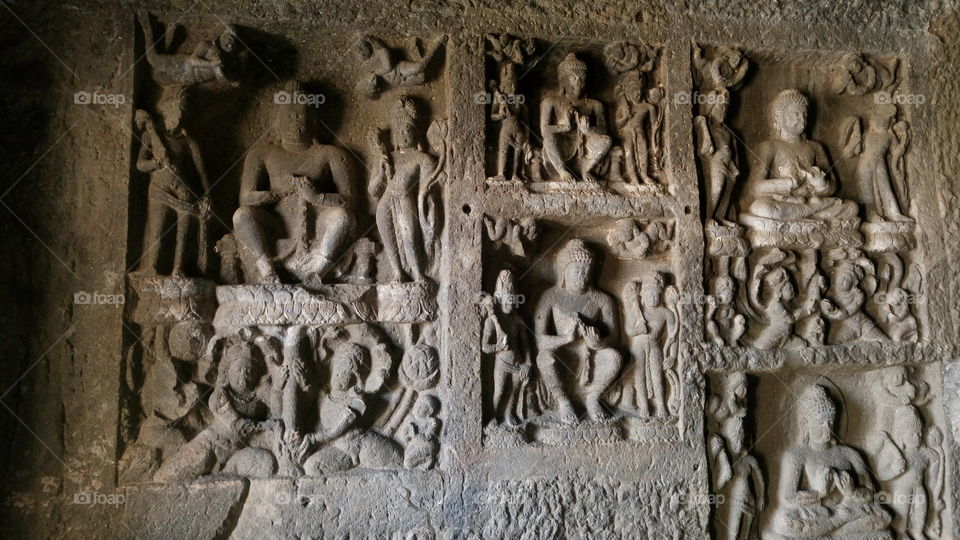Aurangabad caves situated in aurangabad maharashtra India this caves built in 7th_8th century this is world of heritage in world.this caves related story of lord Buddha....