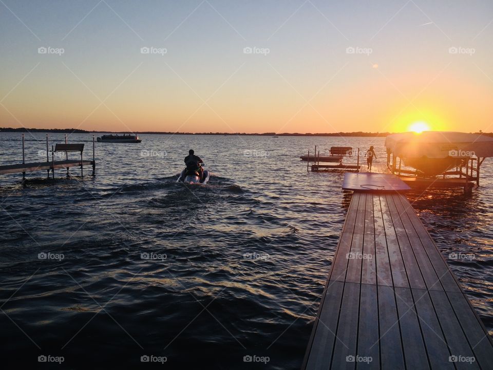 Gorgeous golden bright yellow sun is setting off in the distant horizon!!