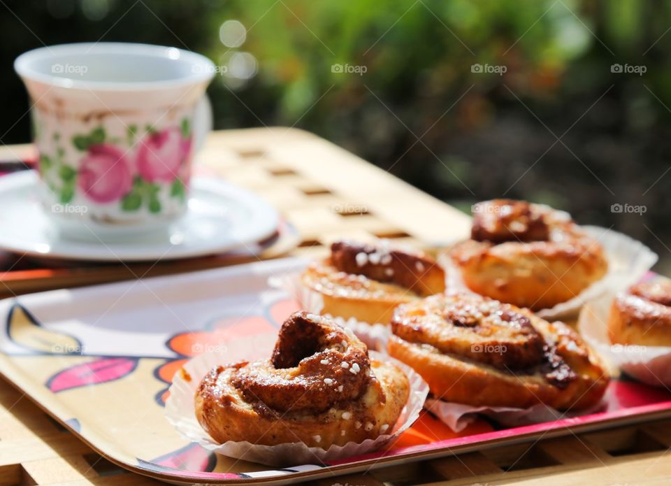 Coffee and cinnamon bun