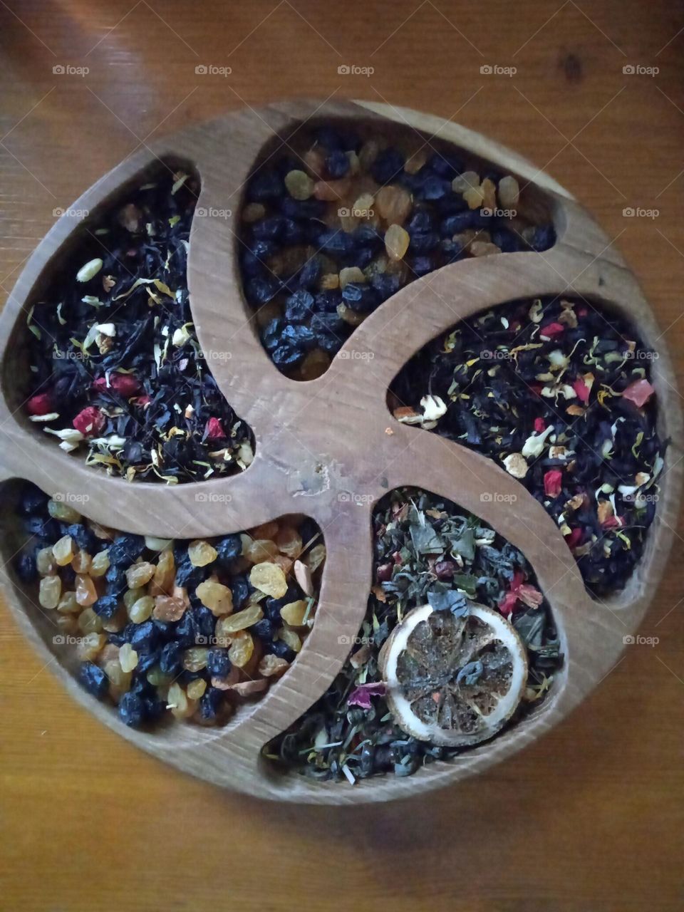 oak divided plate (miner)