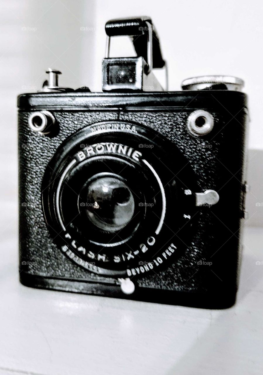 Kodak Brownie flash 620 camera from 1940's metal body chrome buttons very retro look.