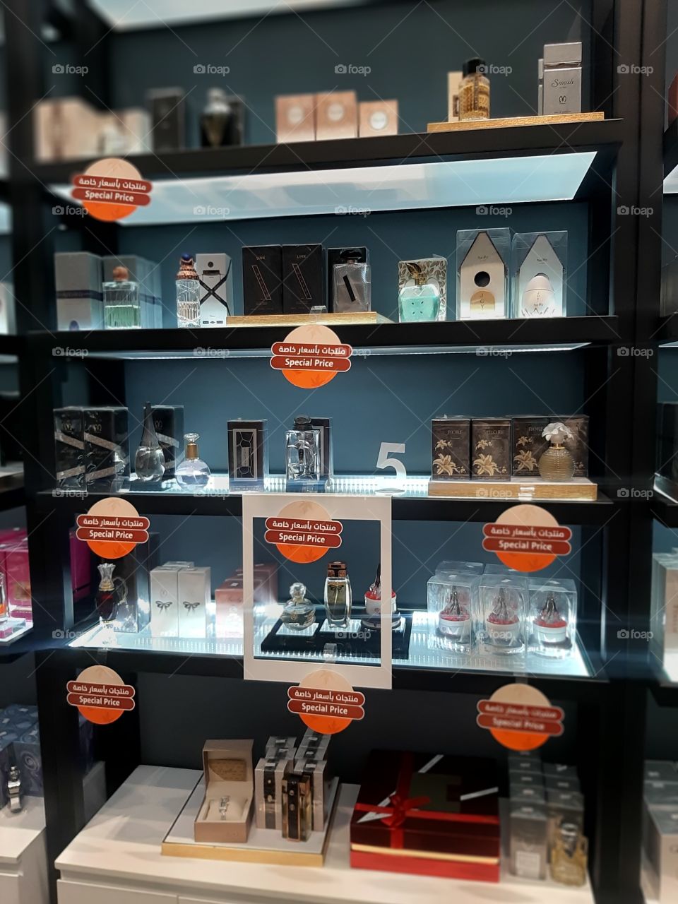 I need your support guys, I'm very, very poor, poor