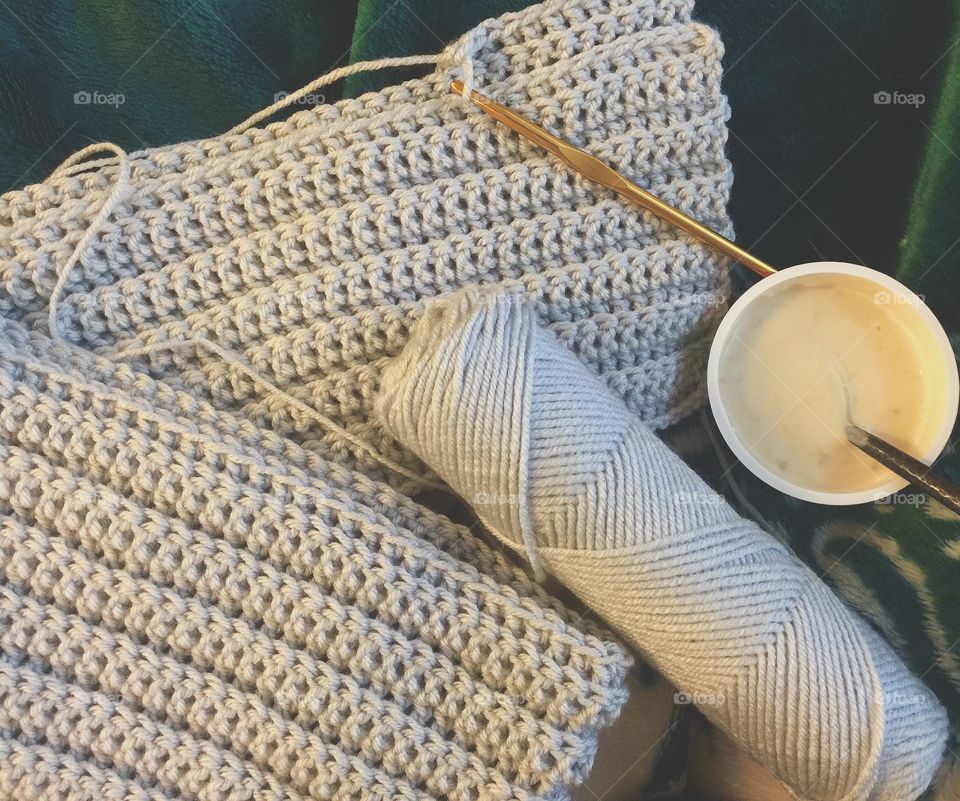 Crocheting a grey sweater 