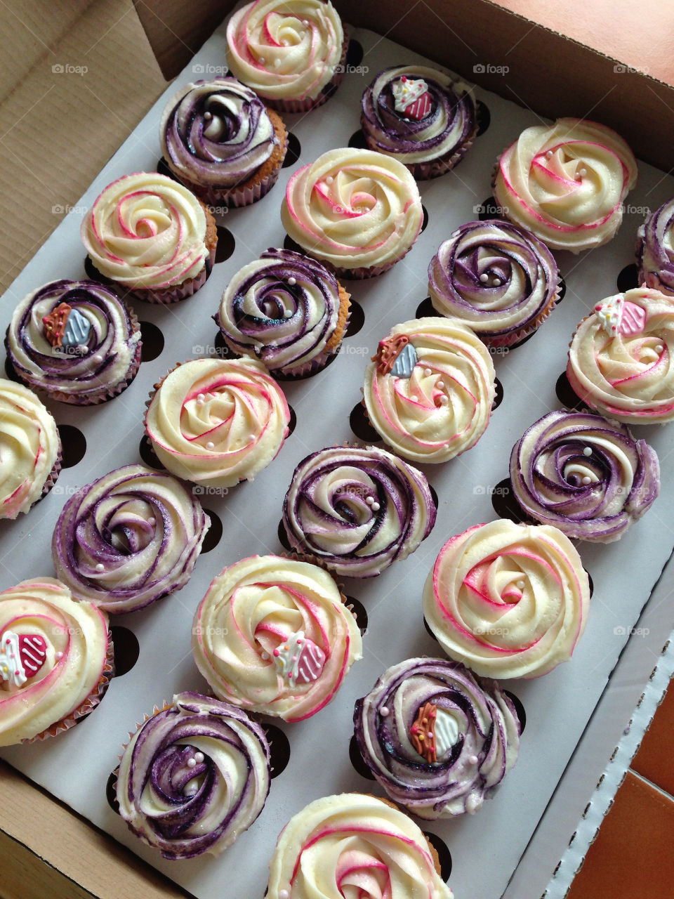 cupcakes buttercream rose by anglauderdale