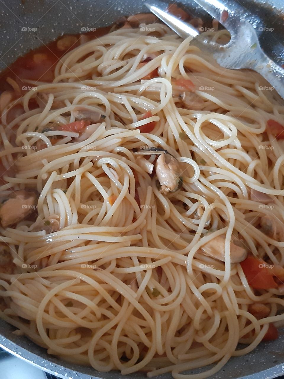 Спагетти с морепродуктами.