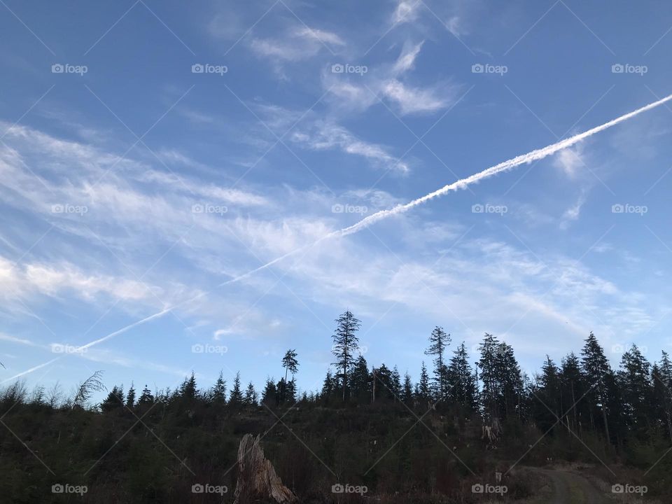 Jet clouds