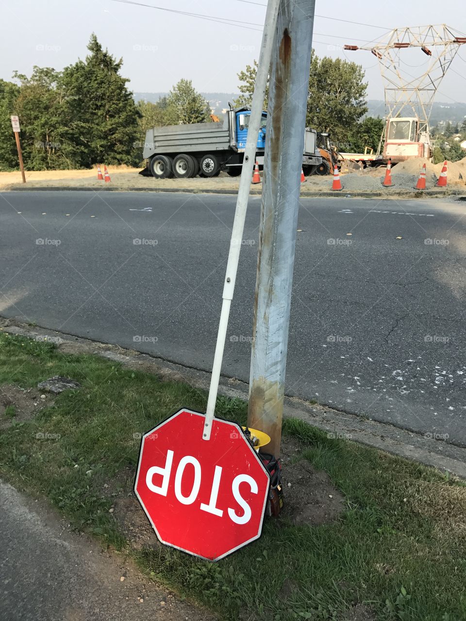 Upside down stop sign