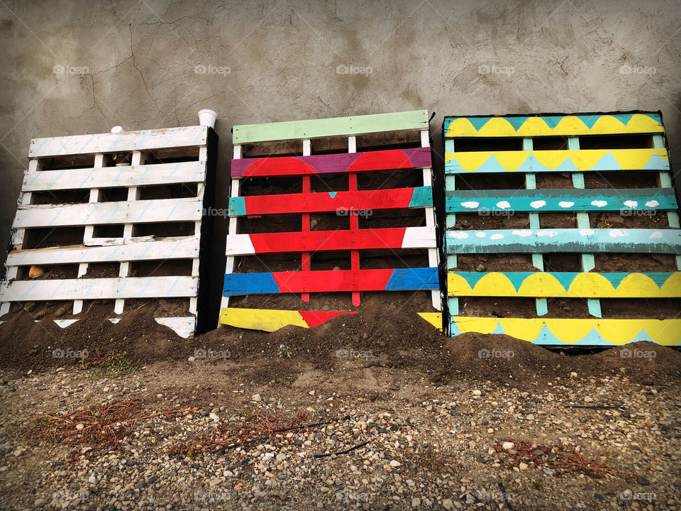 Beautifully painted wood pallets. 