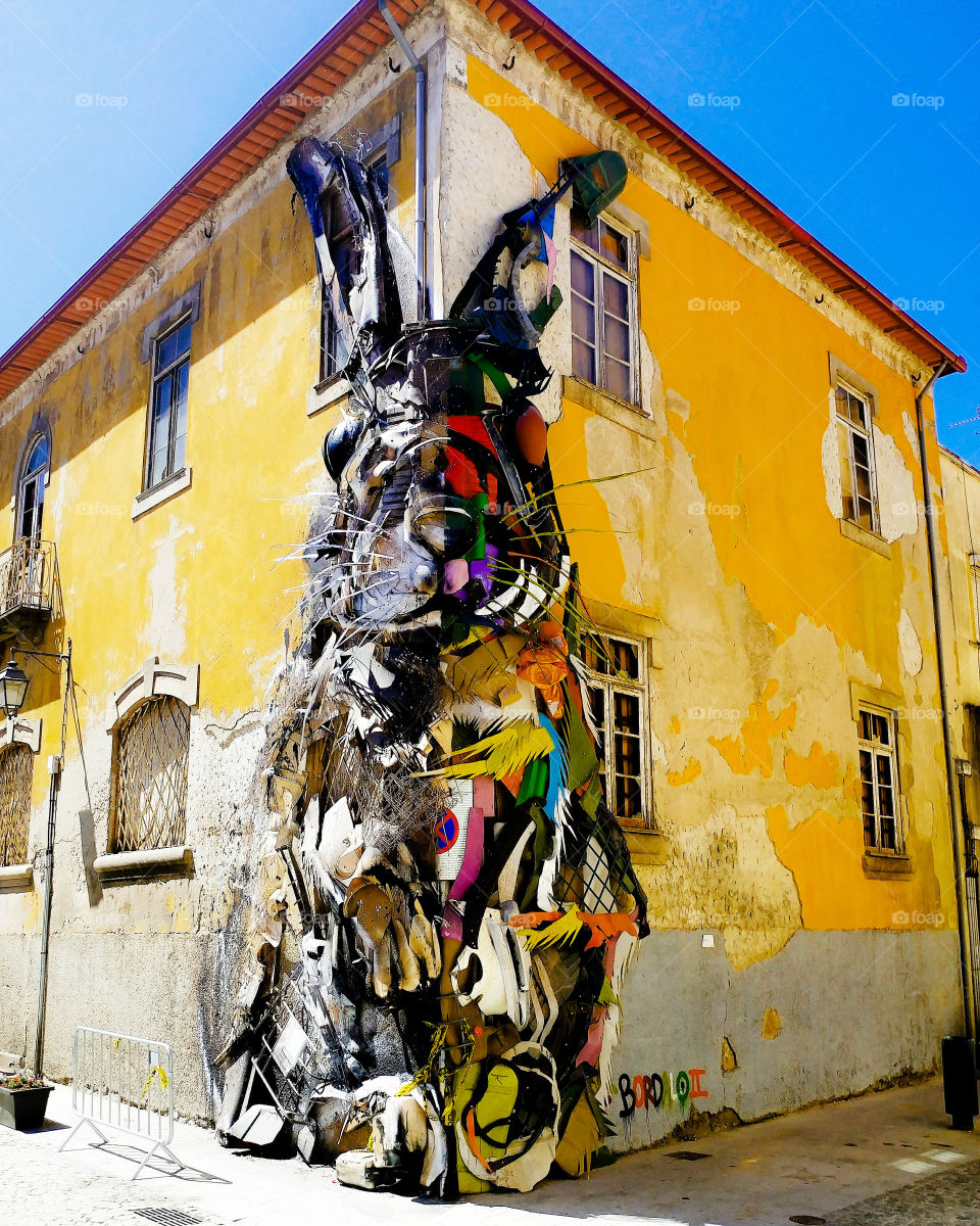 Another look at this magnificent sculpture in Porto