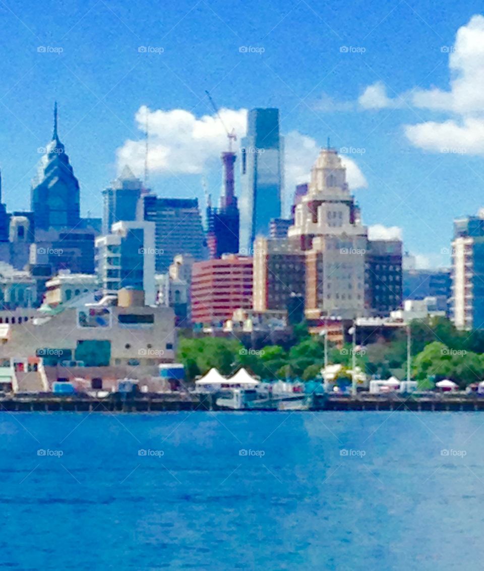 Portrait of Philadelphia from the ferry 