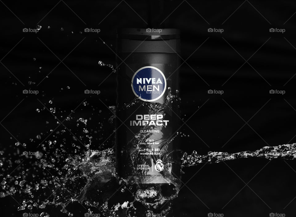 Nivea Men Deep Impact Shower Gel with water splash