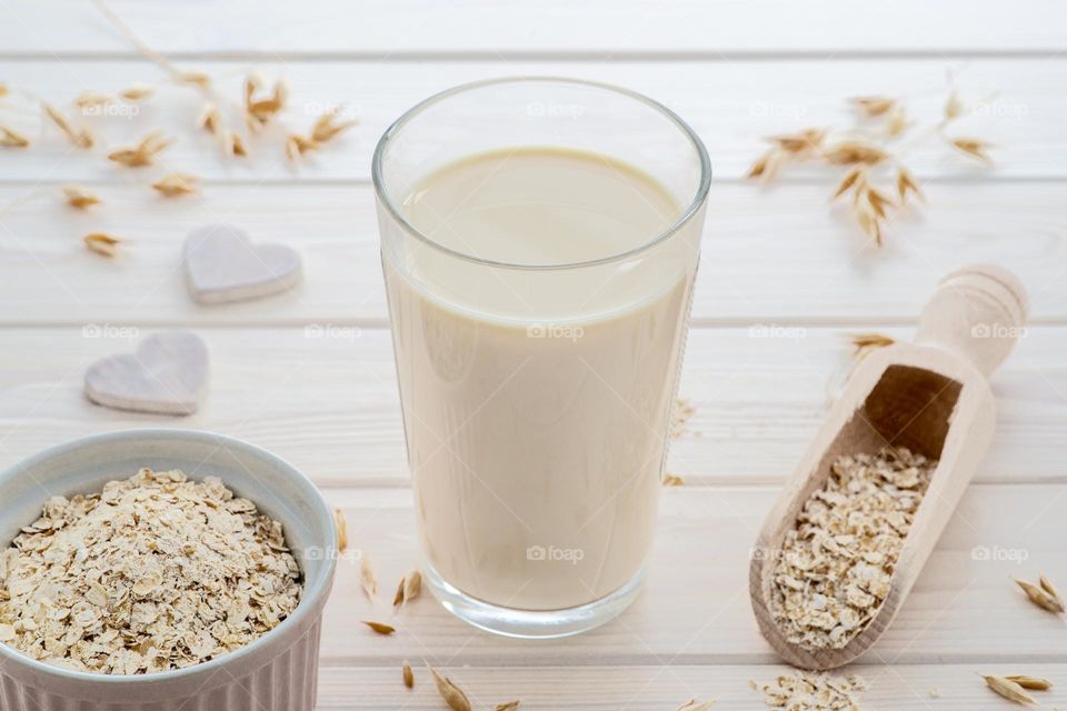 vegan oat milk in a glas