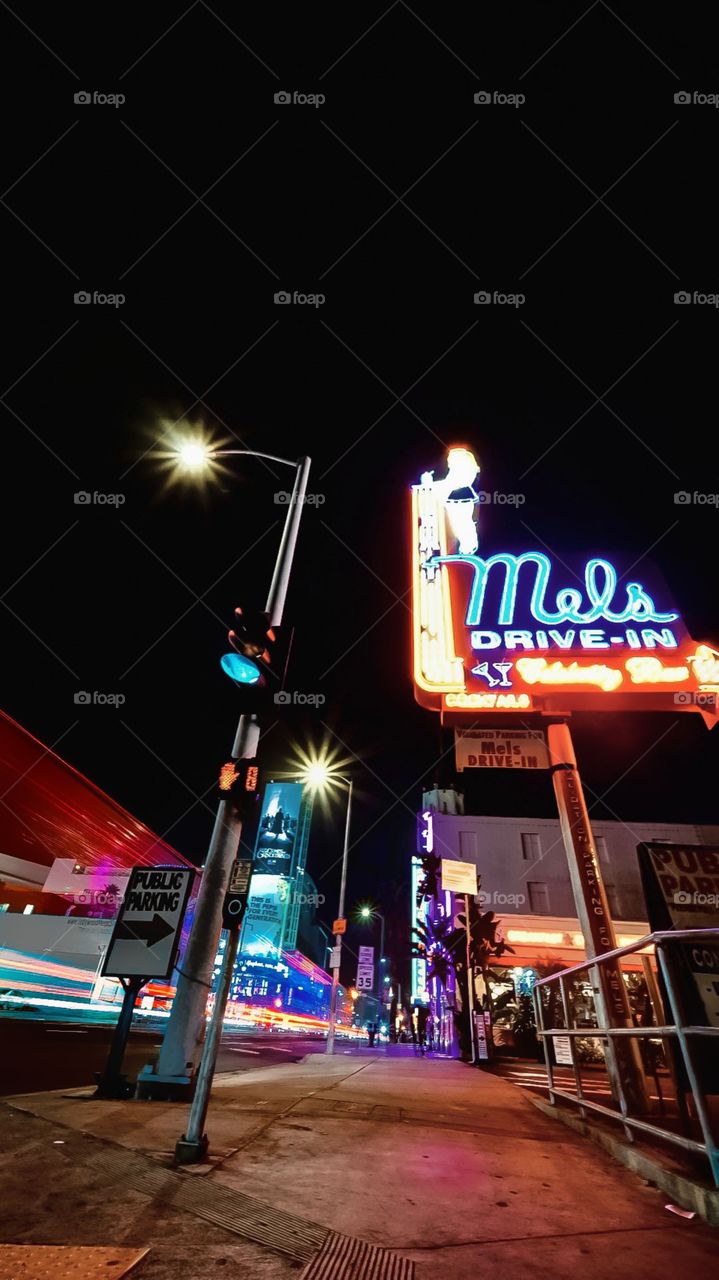 Mel’s Drive-IN LA 