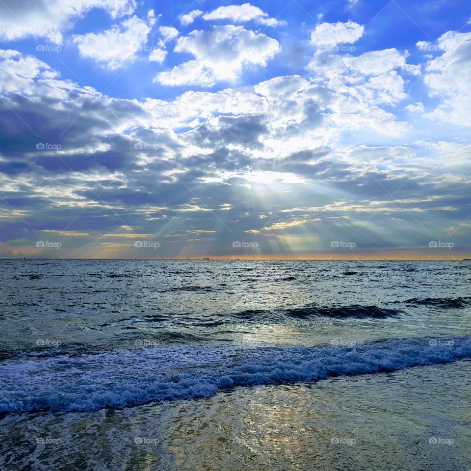 Sun is coming true the clouds