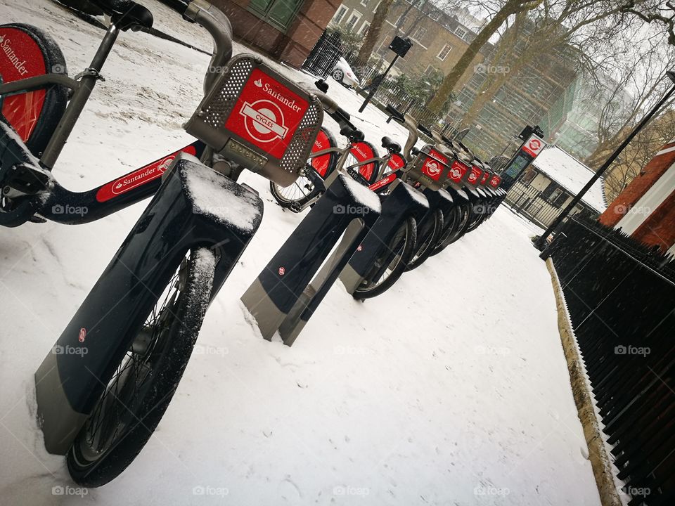 Barclays bikes in the snow