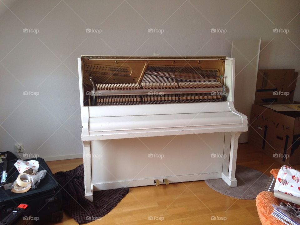 Piano demolition