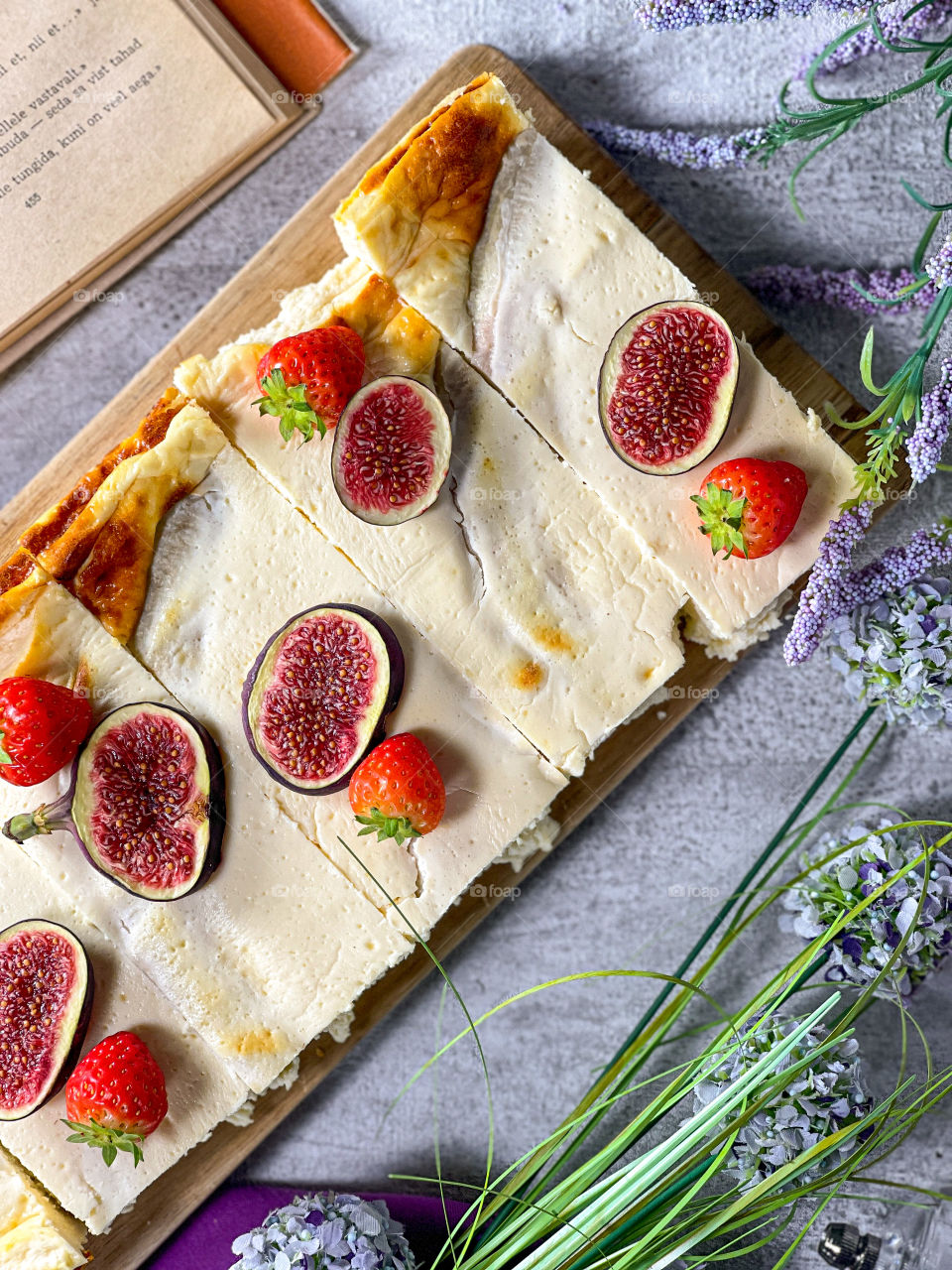 Cottage cheese cake with banana