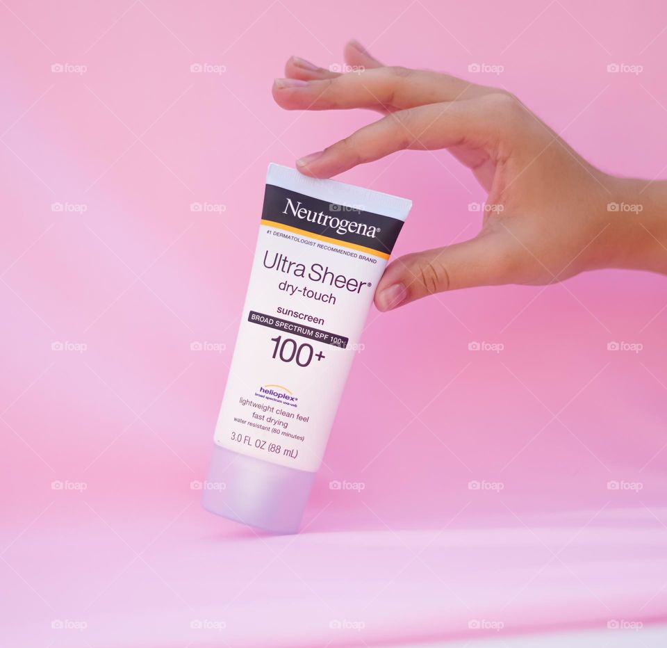 Neutrogena ultra sheer