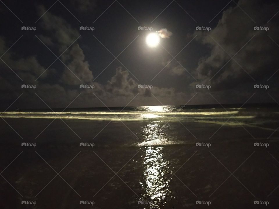 Moon over camera aberture