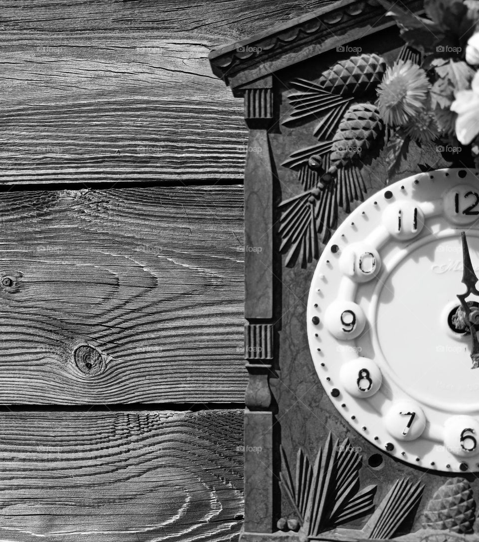 wall clock, black and white photo, broken clock, bouquet, spring, May, flowers with a clock, spring motives, spring mood, wooden boards, house facade, flowers, chains