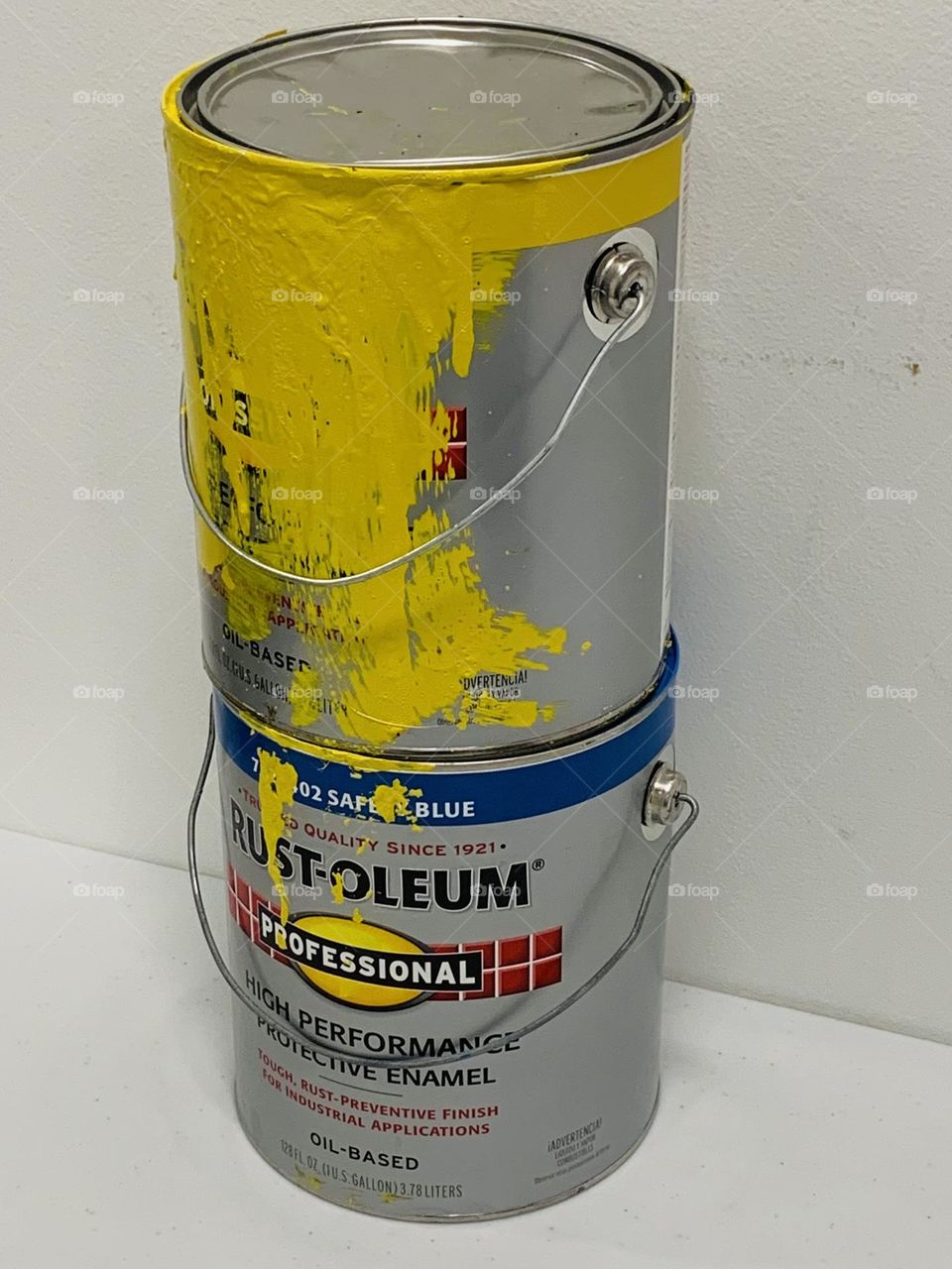 Yellow paint 