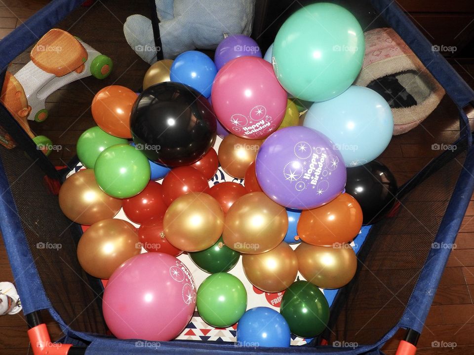 birthday balloons