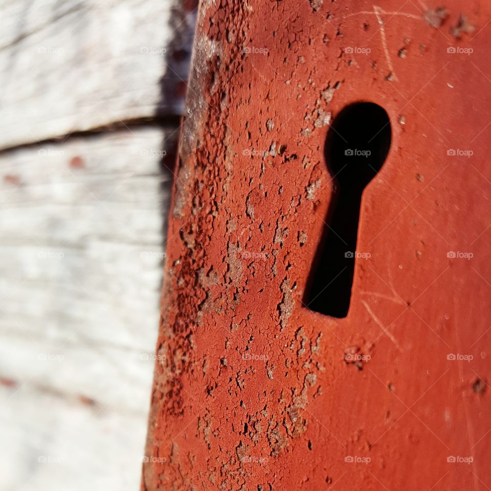 close up of key hole.
