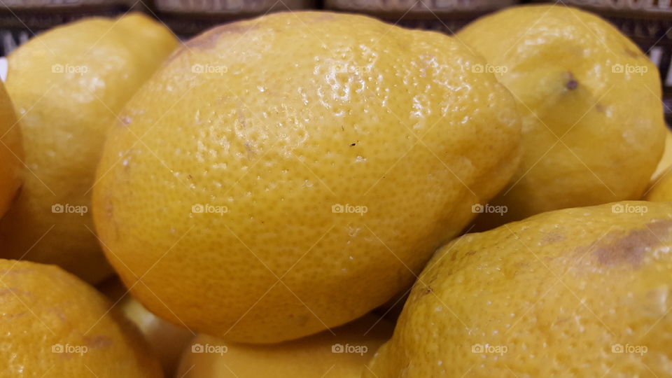 yellow lemons