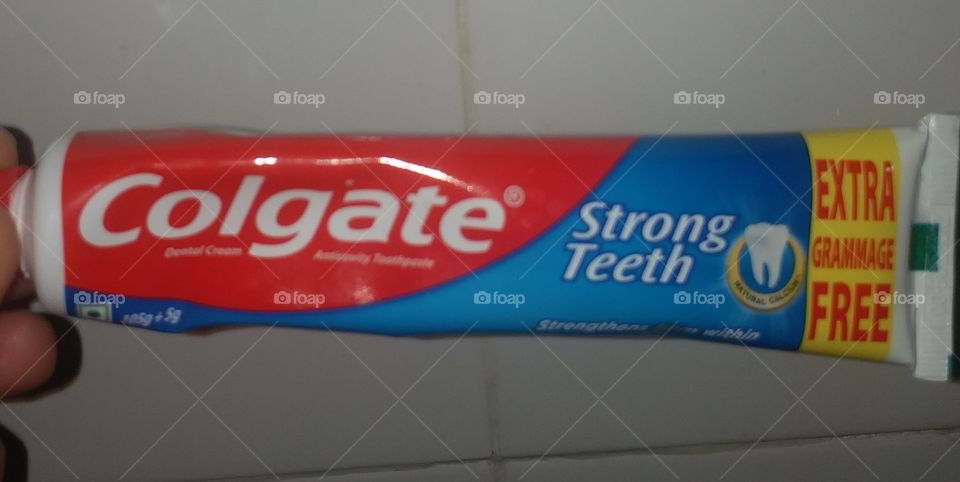 Colgate for Strong teeth.