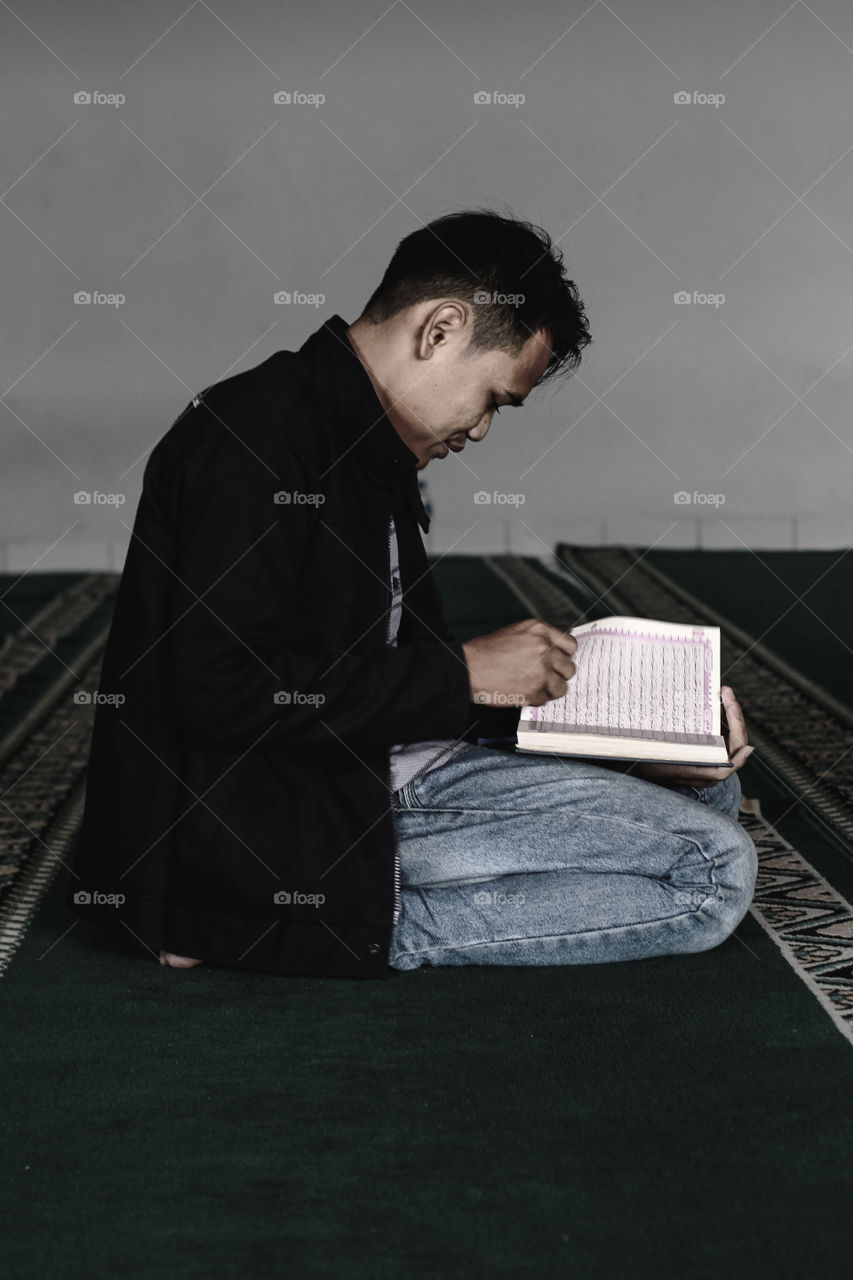 Reading Al-Qur'an