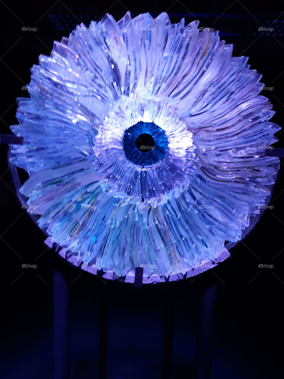 glass light art tunneleffect
