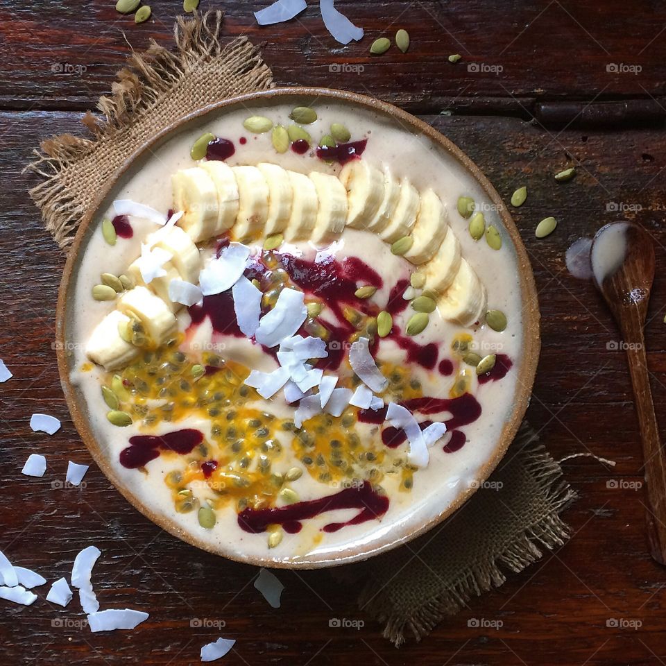 Tropical Smoothie Bowl