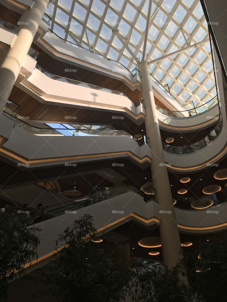 Lebanon, Mall architecture 