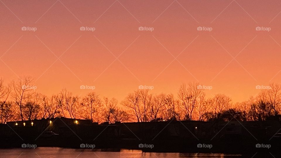 Great evening for Sunset, Evening Backlit glow of Oranges Hues of Pink violet dominate across the sky. 