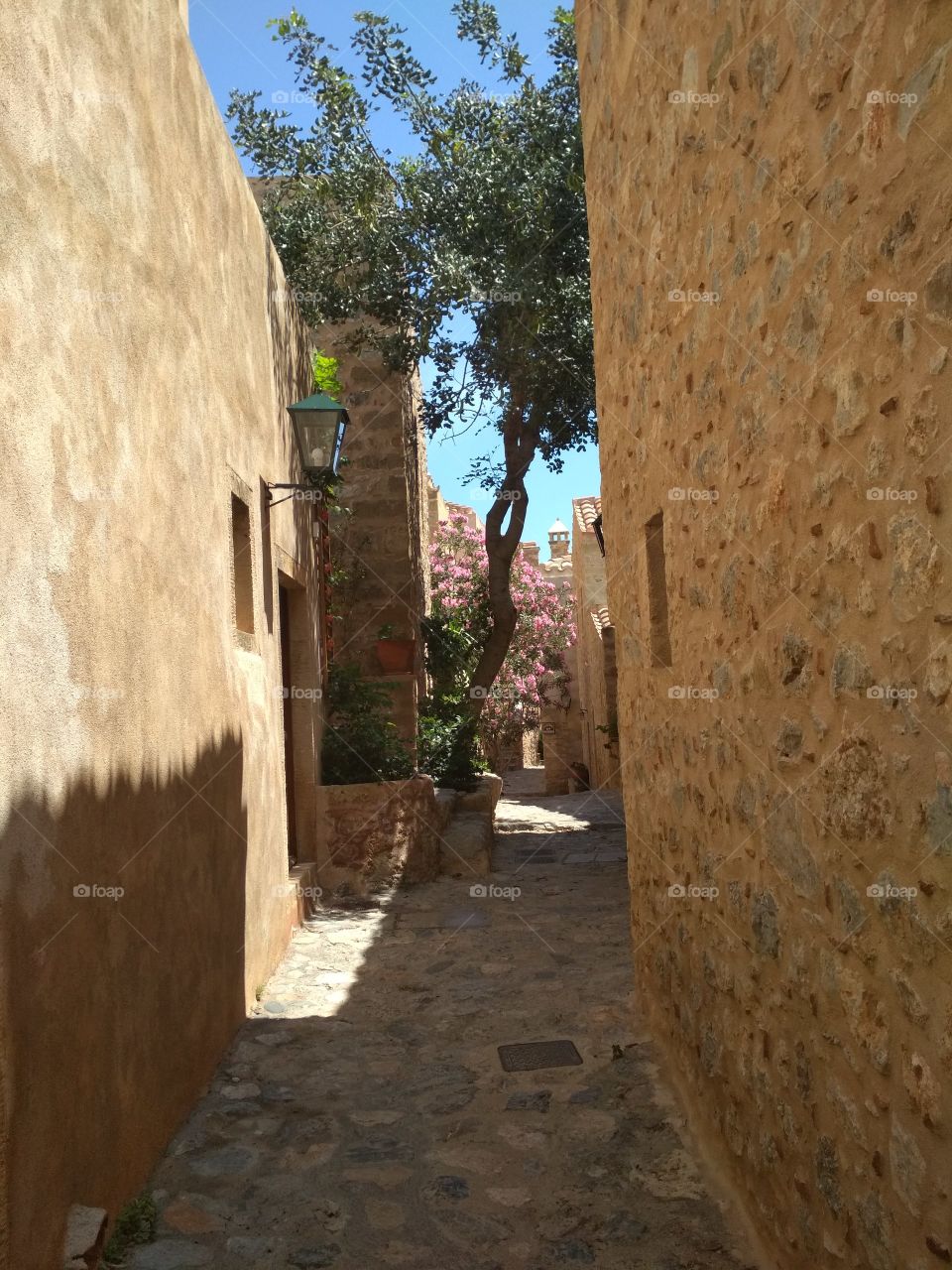 stone alley monemvasia