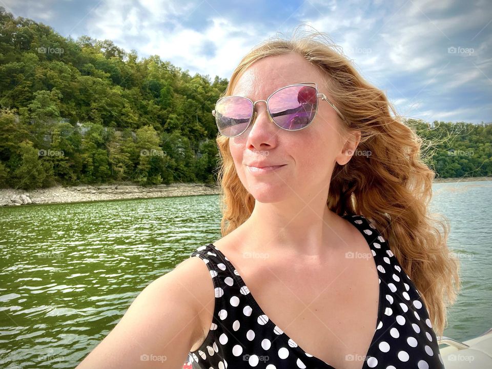 Enjoying the last days of summer out on the boat on Lake Cumberland in Kentucky USA