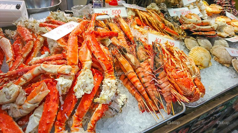 This is fresh shrimp and king crab legs.