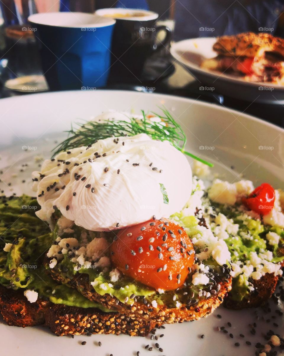 Smashed avo on toast 