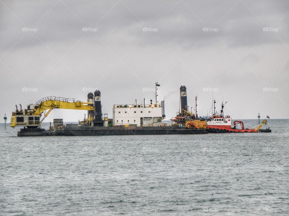 Lavori in mare , work on the sea