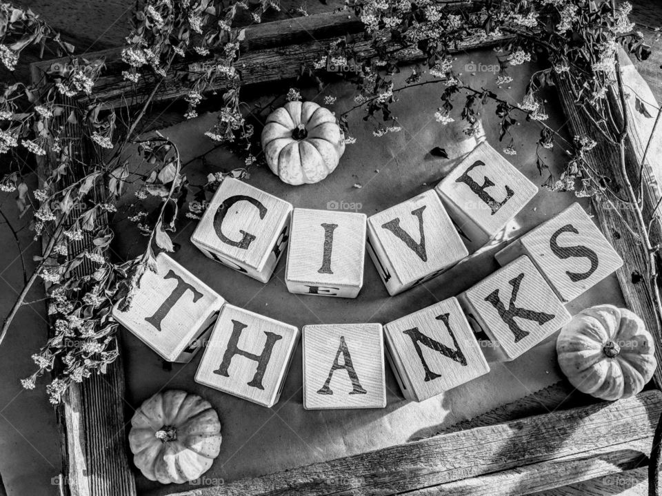 black and white give thanks Thanksgiving display