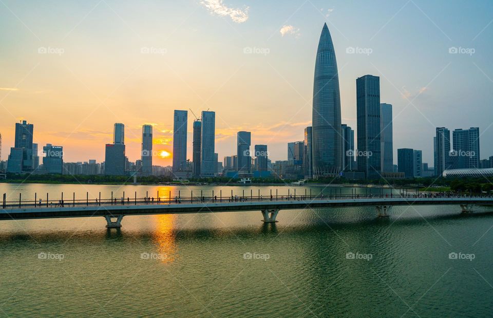 A view of Shenzhen city ( China) .